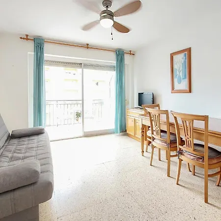 Apartament Gorgeous In Grau I Platja With Kitchen